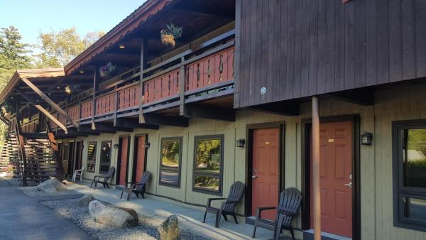 Rooms at Timber Inn Motel near Ludlow Vermont